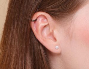 Les différents types de piercings d'oreilles occasionnent ils tous la même douleur ?