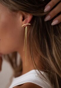 Piercing classique du lobe de l'oreille