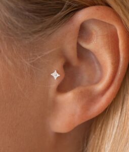 Piercing d'oreille tragus